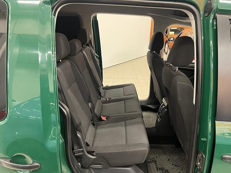 Käytetty VW Caddy 102 HP (75 kW) 2017 Tila-auto