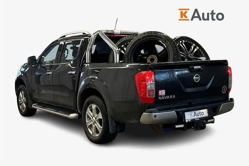 Käytetty Nissan Navara Tekna 190 HP (139 kW) 2017 Musta Nouto