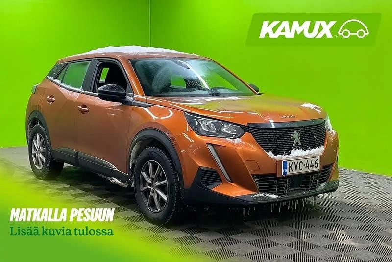 Käytetty Peugeot 2008 131 HP (96 kW) 2023 Oranssi Katumaasturi
