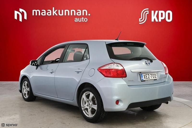 Käytetty Toyota Auris Hybrid Plus 99 HP (72 kW) 2011 Sininen Viistoperä
