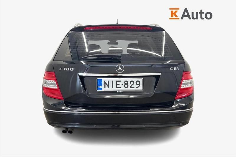Käytetty Mercedes C180 Business 156 HP (114 kW) 2010 Musta Farmari