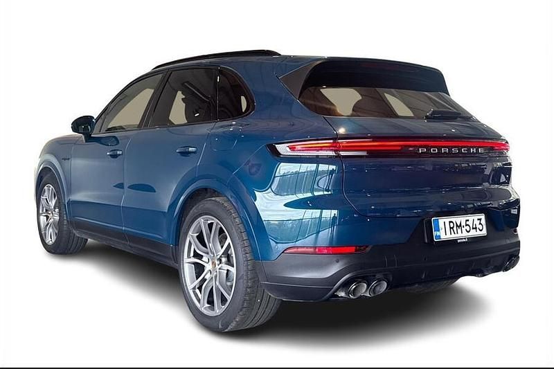 Käytetty Porsche Cayenne 471 HP (346 kW) 2023 Sininen Katumaasturi