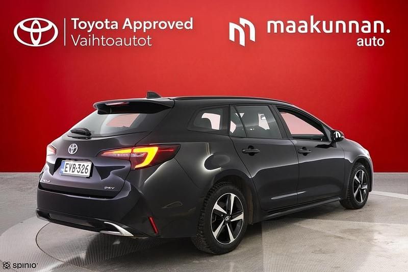 Käytetty Toyota Corolla Active 140 HP (102 kW) 2024 Musta Farmari