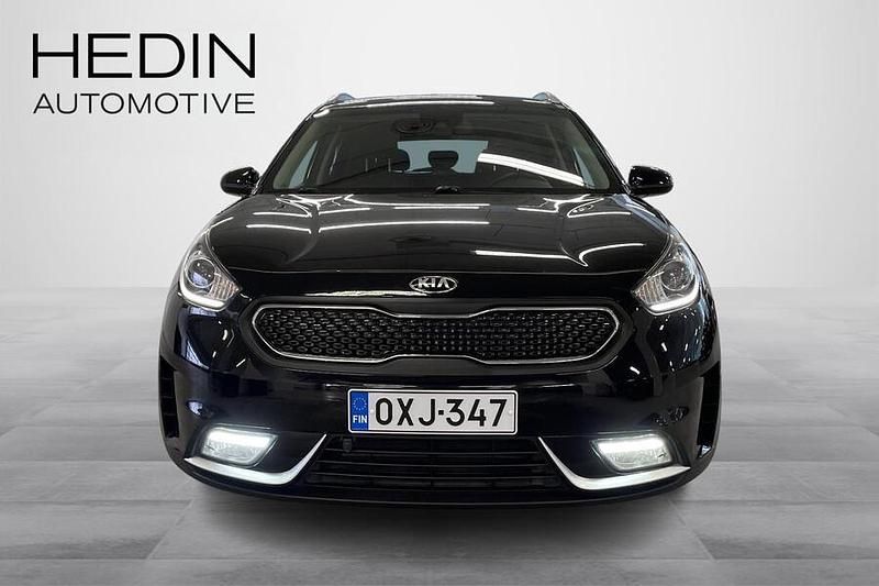 Käytetty Kia Niro LX 105 HP (77 kW) 2018 Musta Katumaasturi