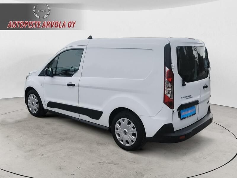 Käytetty Ford Transit 99 HP (72 kW) 2021 Van