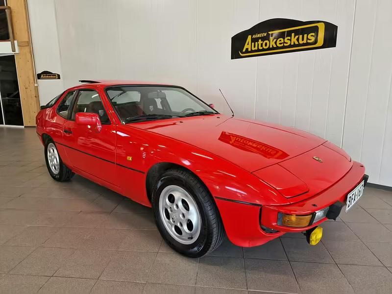 Käytetty Porsche 924 1985 Coupe - kaksiovinen