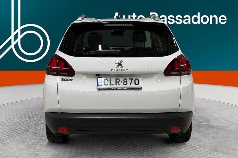 Käytetty Peugeot 2008 83 HP (61 kW) 2018 Katumaasturi