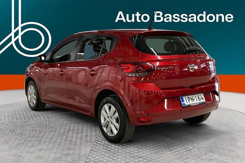 Käytetty Dacia Sandero Comfort 91 HP (66 kW) 2022 Viistoperä