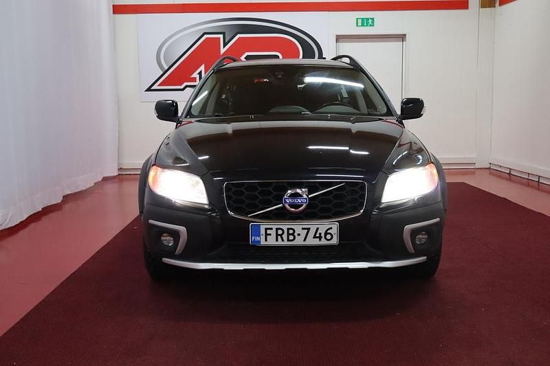 Käytetty Volvo XC70 Summum 181 HP (133 kW) 2014 Farmari