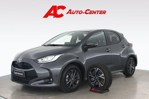 Harmaa Käytetty 2025 Toyota Yaris Plus Viistoperä | 25 890 € (Kallis) - Kuva 1/4