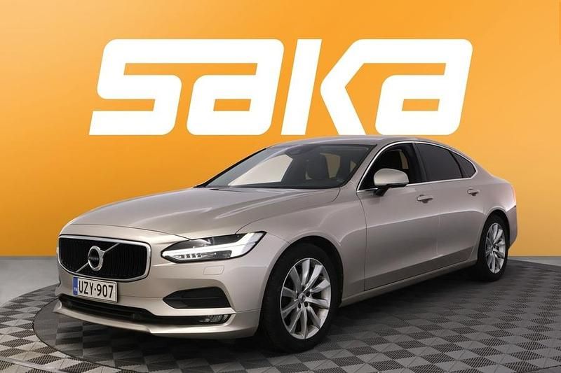 Käytetty Volvo S90 Business Edition 190 HP (139 kW) 2018 Sedan
