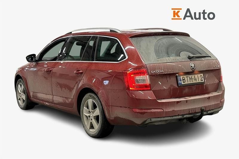 Käytetty Skoda Octavia Style 150 HP (110 kW) 2016 Punainen Viistoperä