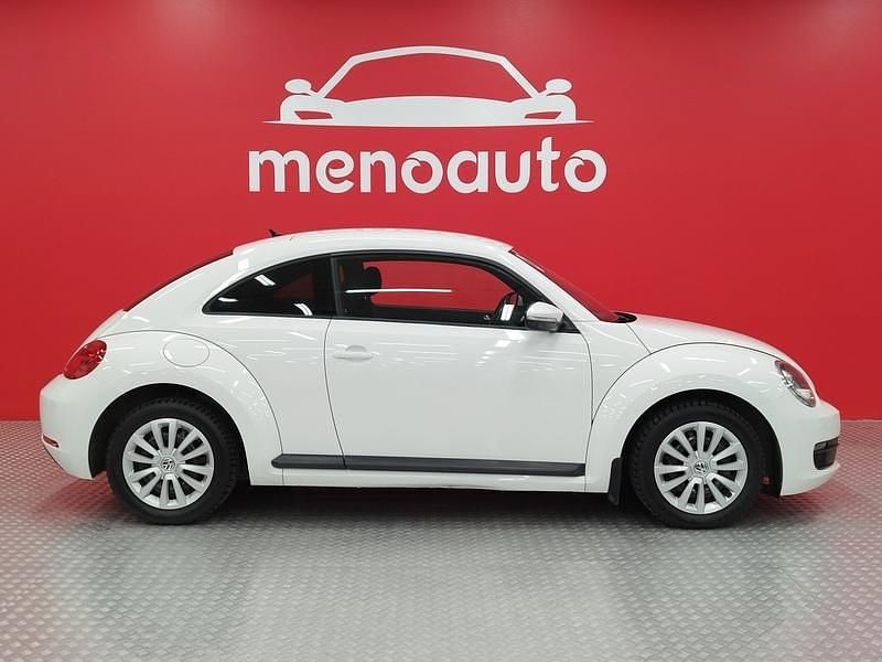 Käytetty VW Beetle 105 HP (77 kW) 2012 Viistoperä