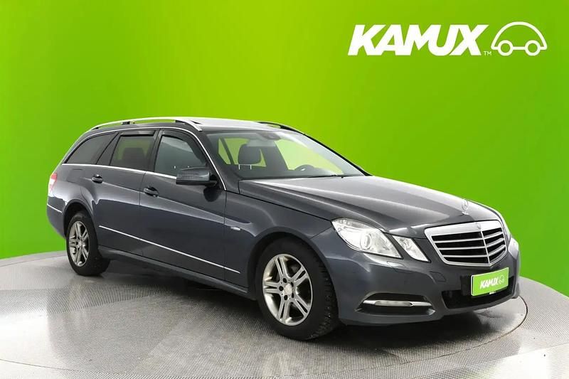 Hopea / harmaa Käytetty 2011 Mercedes E200 Business Farmari | 9 380 € (Perustarjous) - Kuva 1/4
