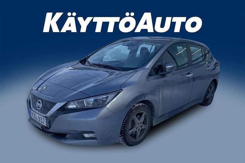 Käytetty Nissan Leaf Acenta 110 kW (150 HP) 2021 Dark metal grey Viistoperä