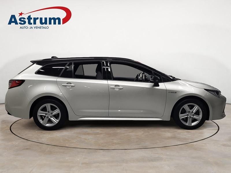 Käytetty Toyota Corolla Business Edition 122 HP (89 kW) 2019 Valkoinen Farmari