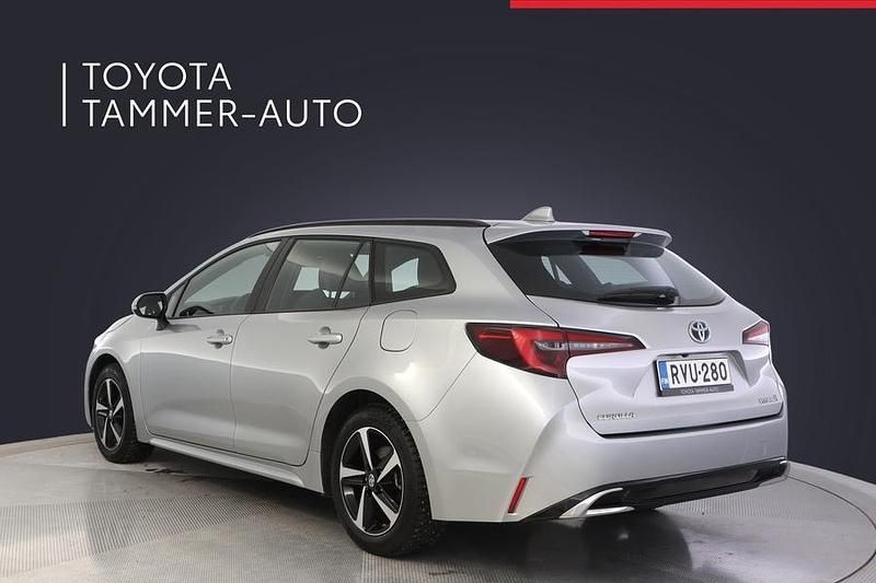 Käytetty Toyota Corolla Active 140 HP (102 kW) 2024 Hopea Farmari