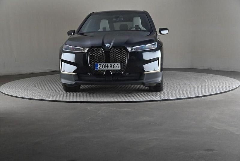 Käytetty BMW iX 239 kW (326 HP) 2022 Katumaasturi