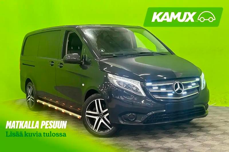 Käytetty Mercedes Vito 190 HP (139 kW) 2017 Musta Van