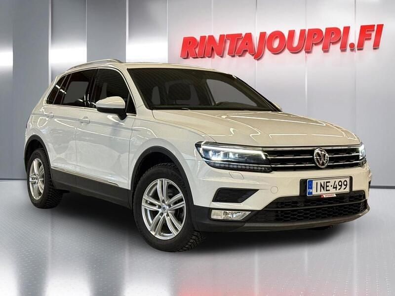 Valkoinen Käytetty 2017 VW Tiguan Comfortline Katumaasturi | 24 800 € (Perustarjous) - Kuva 1/3