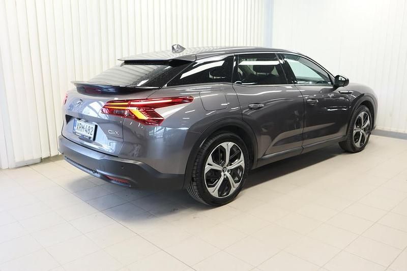 Käytetty Citroën C5 X Feel 224 HP (164 kW) 2022 Harmaa Farmari