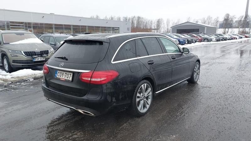 Käytetty Mercedes C350e Business 211 HP (155 kW) 2015 Farmari
