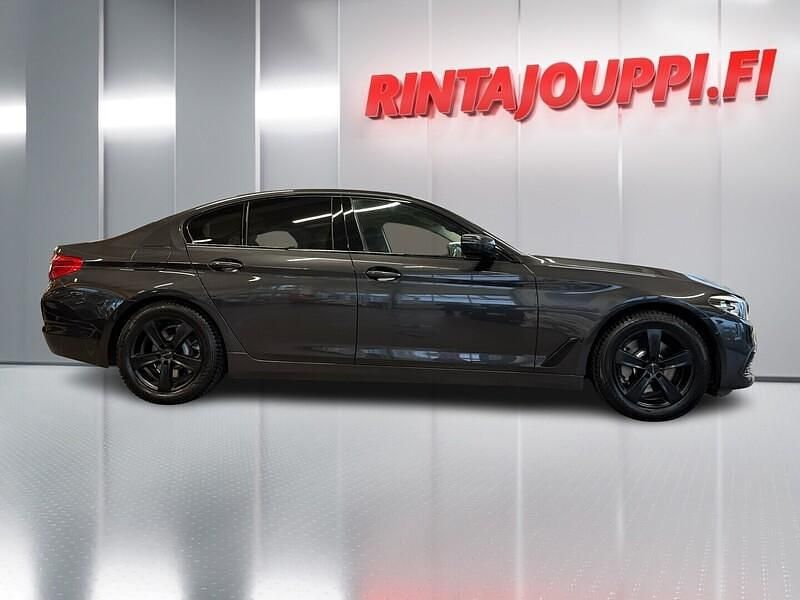 Käytetty BMW 530e Sport Line 252 HP (185 kW) 2020 Sedan