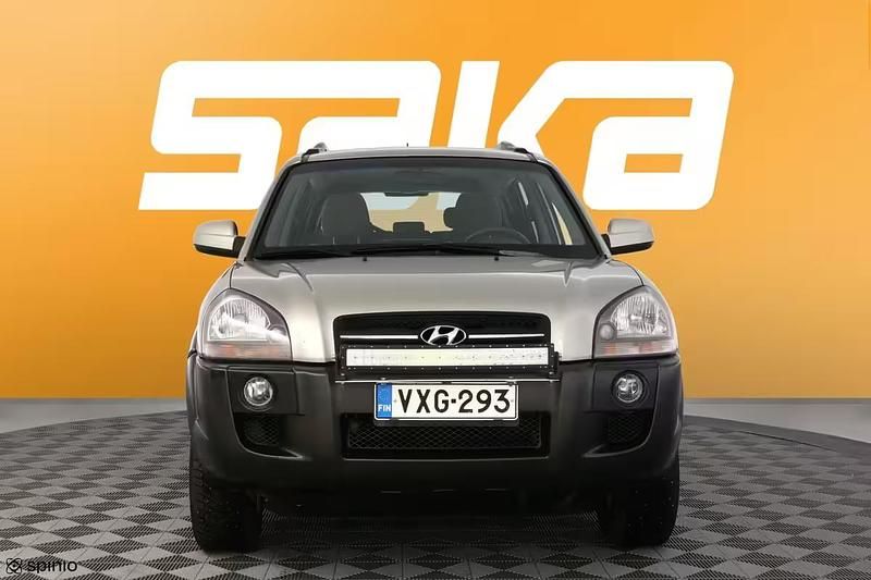 Käytetty Hyundai Tucson GLS 112 HP (82 kW) 2005 Katumaasturi