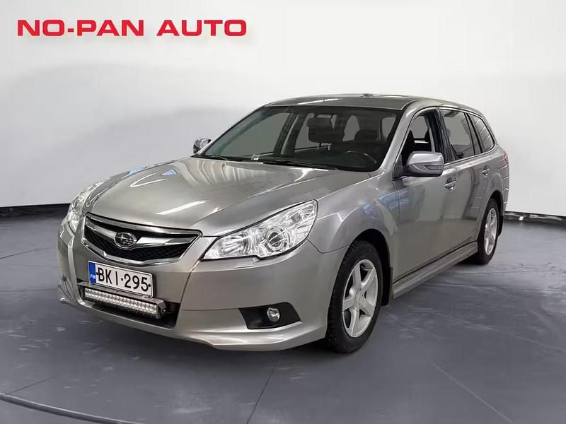 Käytetty 2011 Subaru Legacy | 7 900 € - Kuva 1/4