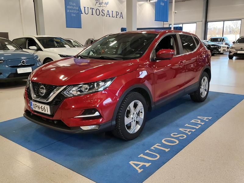 Käytetty Nissan Qashqai N-Connecta 158 HP (116 kW) 2021 Katumaasturi