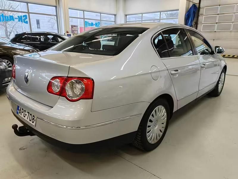Käytetty VW Passat Comfortline 150 HP (110 kW) 2006