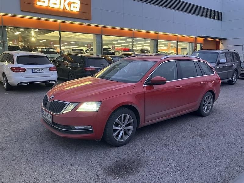 Käytetty 2020 Skoda Octavia Style Farmari | 15 900 € (Supertarjous) - Kuva 1/3