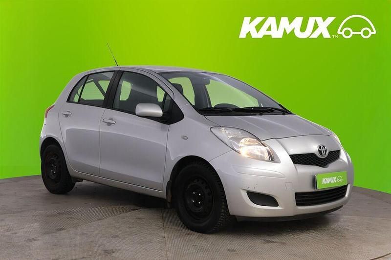 Käytetty 2010 Toyota Yaris Sol Viistoperä | 3 500 € (Perustarjous) - Kuva 1/3