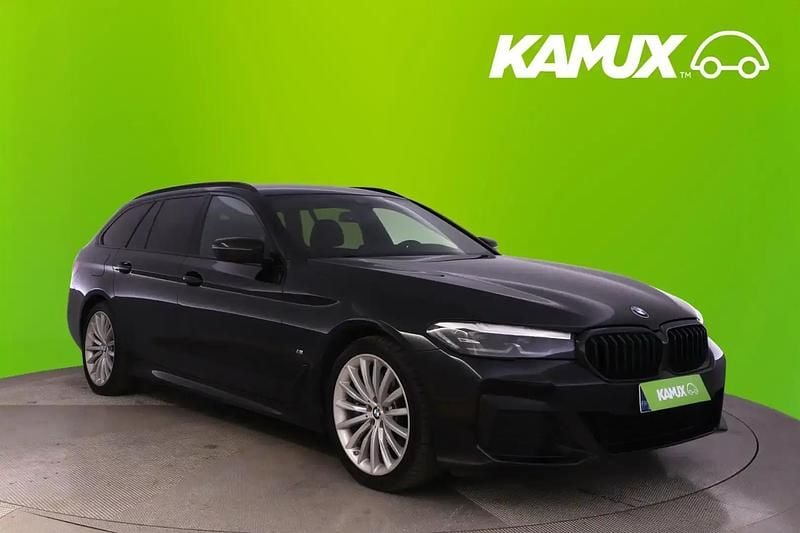 Musta Käytetty 2021 BMW 530e M Sport Farmari | 30 900 € (Perustarjous) - Kuva 1/4