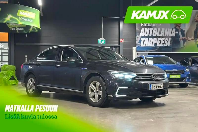 Musta Käytetty 2021 VW Passat GTE Sedan | 23 790 € (Hieman kallis) - Kuva 1/4