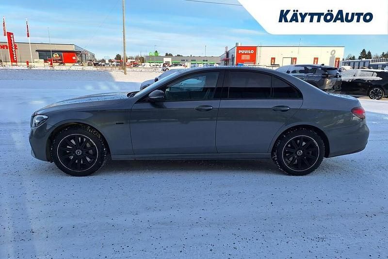 Käytetty Mercedes E300 Business 194 HP (142 kW) 2021 Seleniitinharmaa Sedan