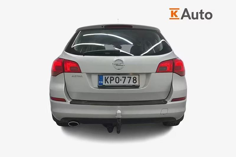 Käytetty Opel Astra Enjoy 120 HP (88 kW) 2011 Hopea Farmari