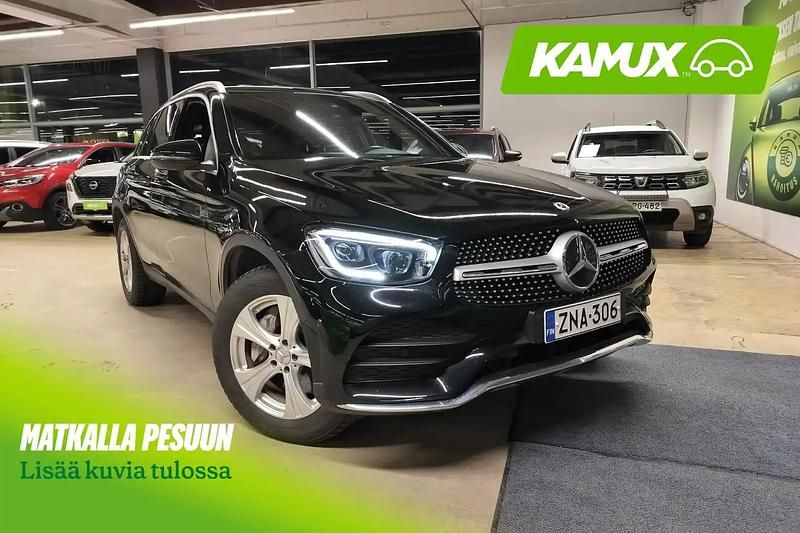 Musta Käytetty 2020 Mercedes GLC300e Business Katumaasturi | 35 900 € (Perustarjous) - Kuva 1/4