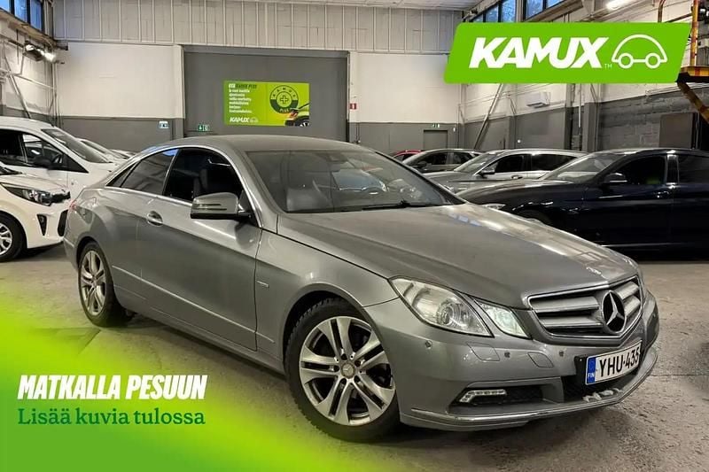 Hopea / harmaa Käytetty 2011 Mercedes E250 Coupe - kaksiovinen | 14 990 € (Supertarjous) - Kuva 1/3