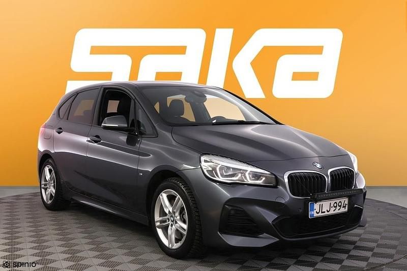 Käytetty 2019 BMW 225 Active Tourer M Sport Tila-auto | 13 990 € (Perustarjous) - Kuva 1/3