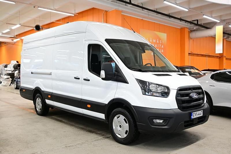 Käytetty Ford Transit Trend 131 HP (96 kW) 2024 Van