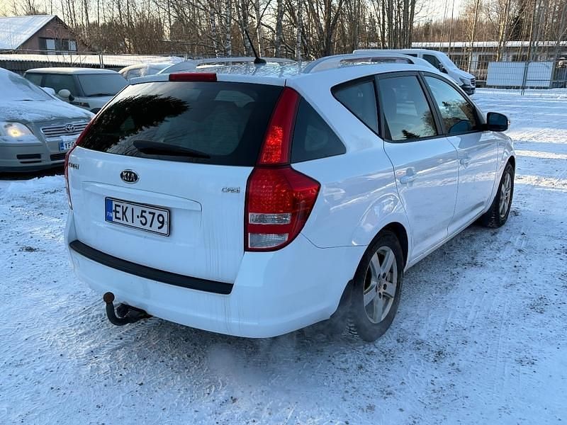 Käytetty Kia Ceed Sportswagon Active 116 HP (85 kW) 2010 Farmari