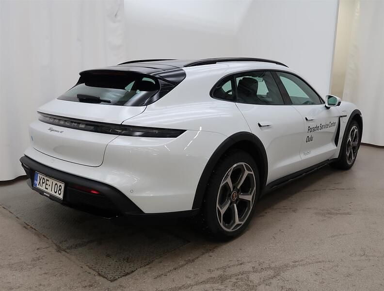 Käytetty Porsche Taycan Cross Turismo 350 kW (476 HP) 2023 Valkoinen Sedan