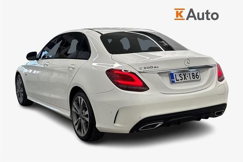 Käytetty Mercedes C300e Business 194 HP (142 kW) 2020 Sedan