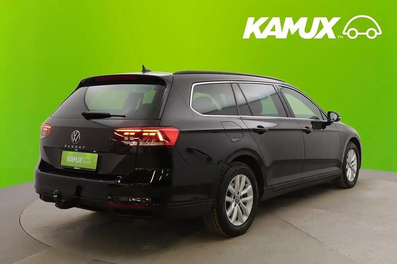 Käytetty VW Passat 150 HP (110 kW) 2022 Musta Farmari