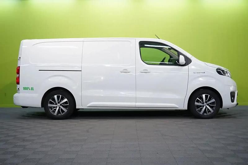 Käytetty Toyota Proace Comfort 100 kW (136 HP) 2021 Valkoinen Tila-auto