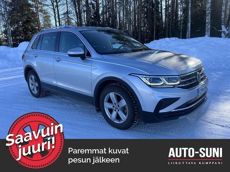 Käytetty VW Tiguan Style 245 HP (180 kW) 2021 Hopea Katumaasturi