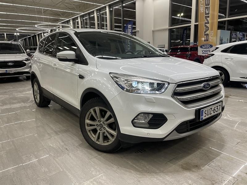 Valkoinen Käytetty 2019 Ford Kuga Style Katumaasturi | 14 800 € (Perustarjous) - Kuva 1/4