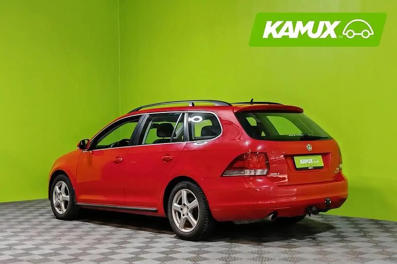 Käytetty VW Golf VII Comfortline 105 HP (77 kW) 2012 Punainen Farmari