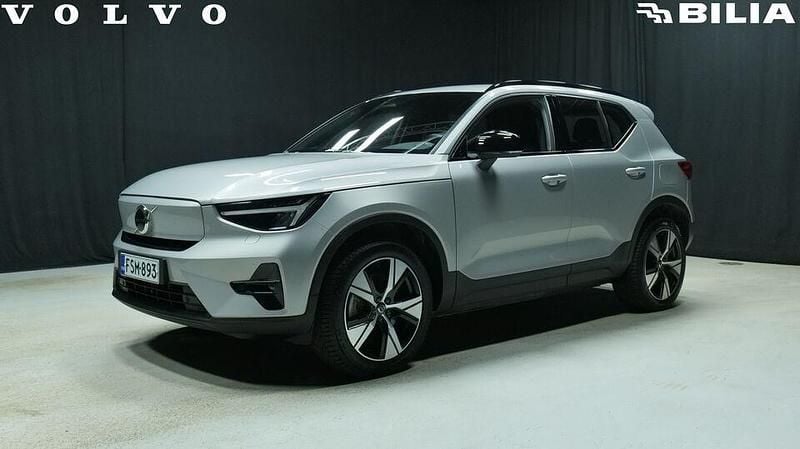 Käytetty Volvo XC40 Plus 169 kW (231 HP) 2023 Harmaa Katumaasturi